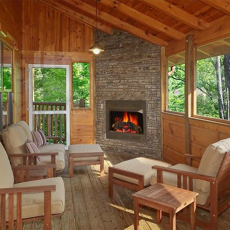Four Seasons Holiday Home 蓋特林堡 外观 照片